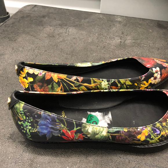 Women's Elliot Lucca Floral Flats Shoes Size 5.5 - Picture 2 of 8